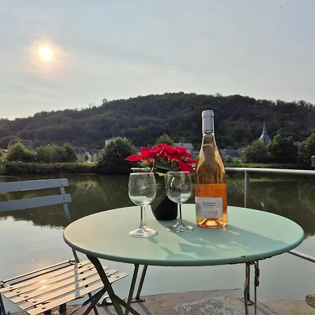 Houseboat Meuse *